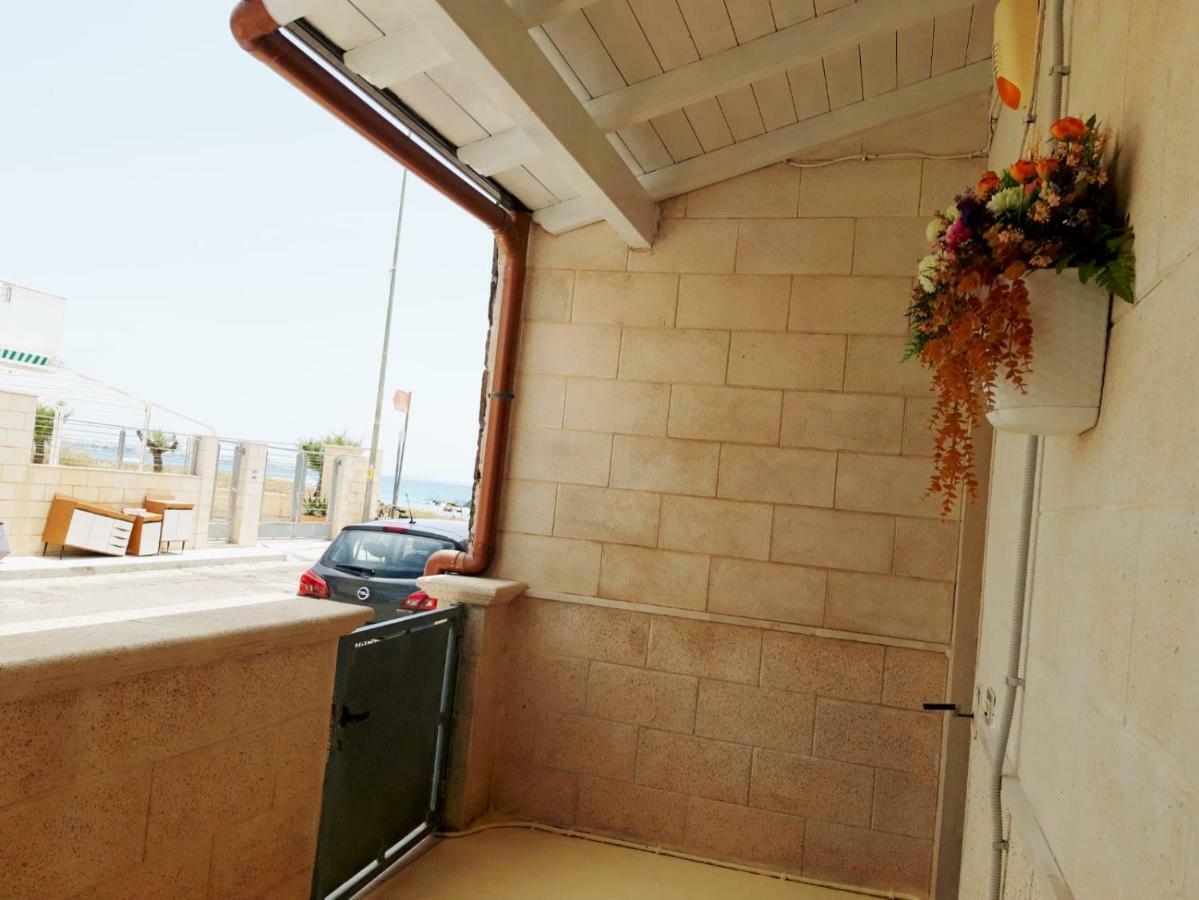 Casa Vacanze Sonia Torre Lapillo Zewnętrze zdjęcie